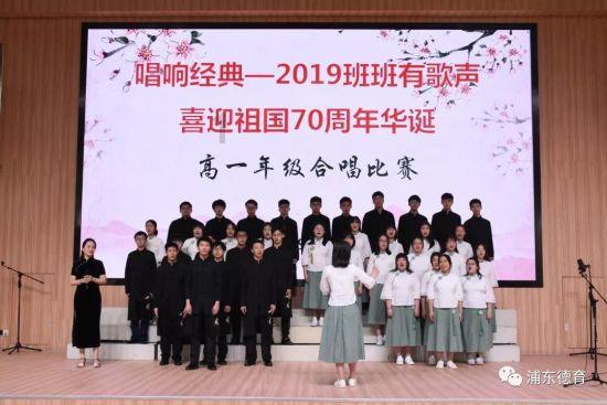 我和我闺蜜不同校，但她常常不回我消息，该放弃这段友谊吗？游戏画面